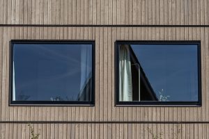 Het houten karakter - zowel binnen als buiten - vinden wij zeer aantrekkelijk